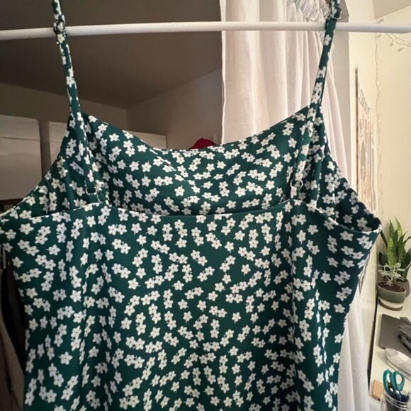 Princess Polly green floral dress - Picture 5 of 6